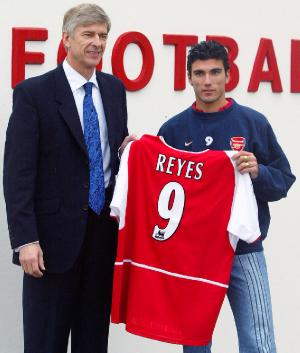http://www.thedailystar.net/2004/02/01/2004-02-01__sports04.jpg