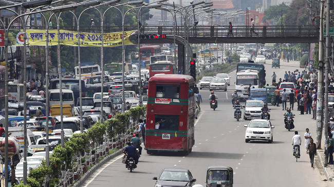 Opinion: arresting for traffic rules violation is a crazy idea Kazi Nazrul Islam Avenue