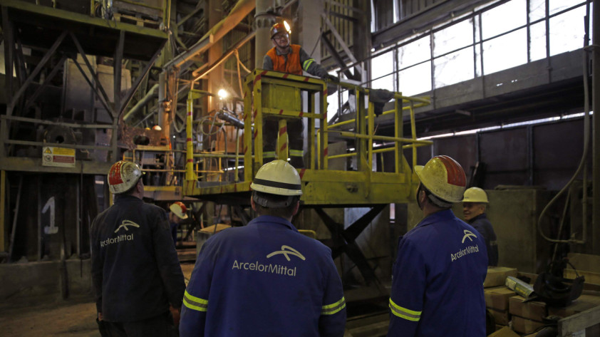 EU steel workers protest against cheap Chinese imports