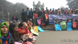 Dhaka University students demand for separation of 7 colleges