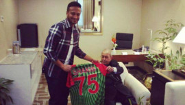 Shakib Al Hasan with Pranab Mukherjee