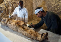 Egypt archaeologists discover mummy in Luxor