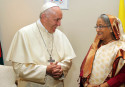 PM calls on Pope at Vatican Embassy in Dhaka
