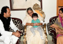 PM visits late Mohiuddin Chowdhury's residence