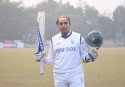 Tushar reaches 10k landmark