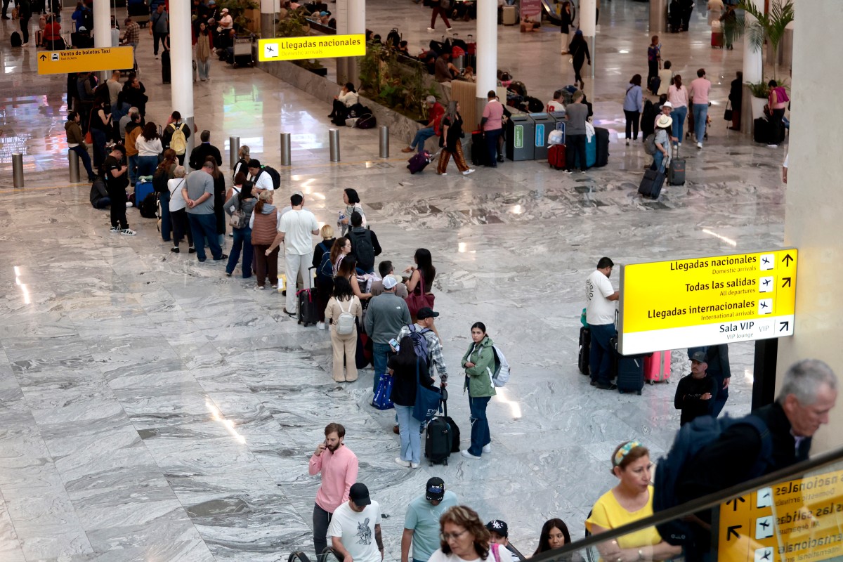 US, Canada issue travel warnings for Mexico after drug kingpin killing