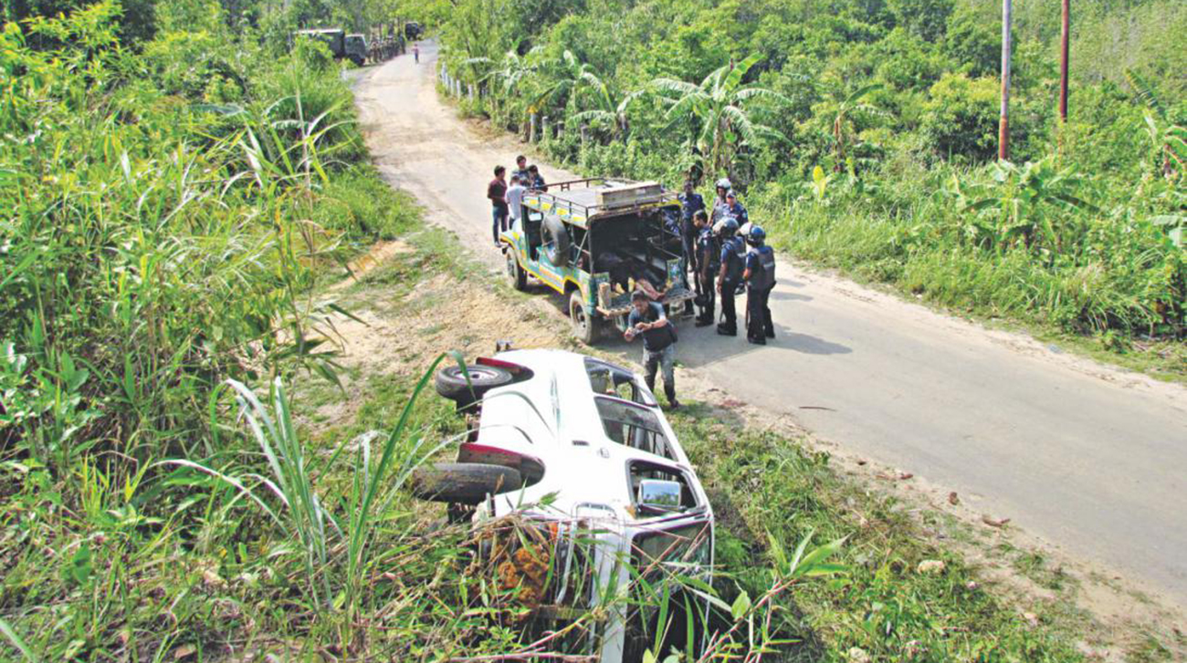 Drive underway to arrest Naniarchar attackers: Police