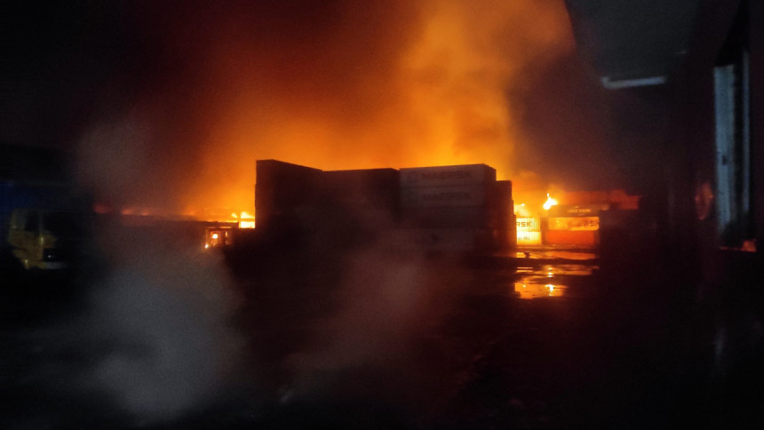 Fire victims' families to get Tk 10 lakh each: BM Container Depot