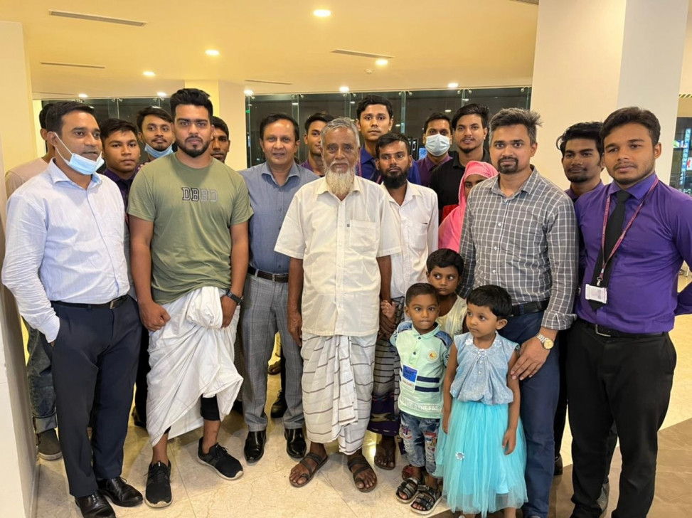 STAR Cineplex and the lungi-clad customer