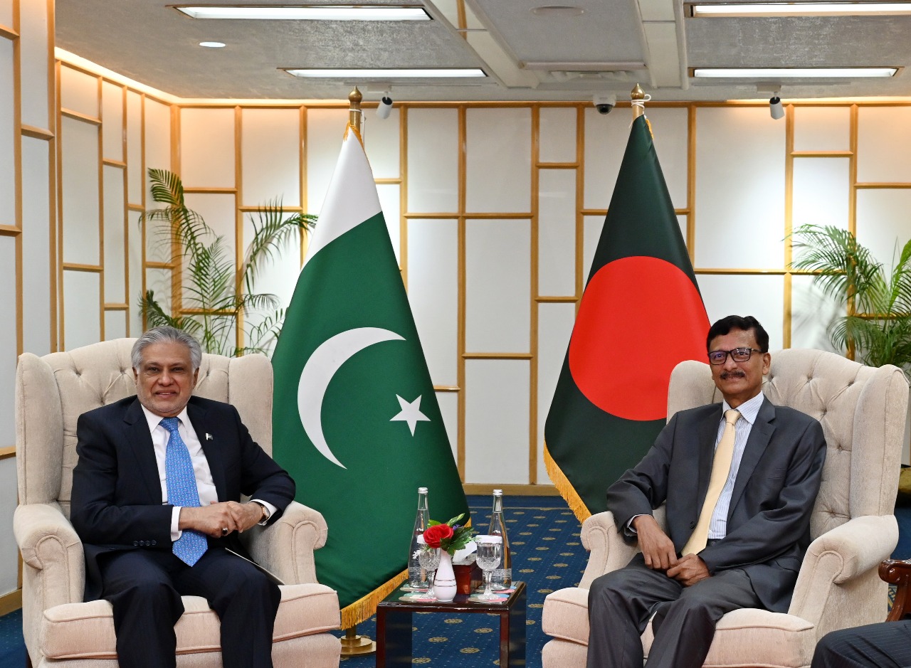 Pak FM claims 1971 issues settled twice; Dhaka disagrees