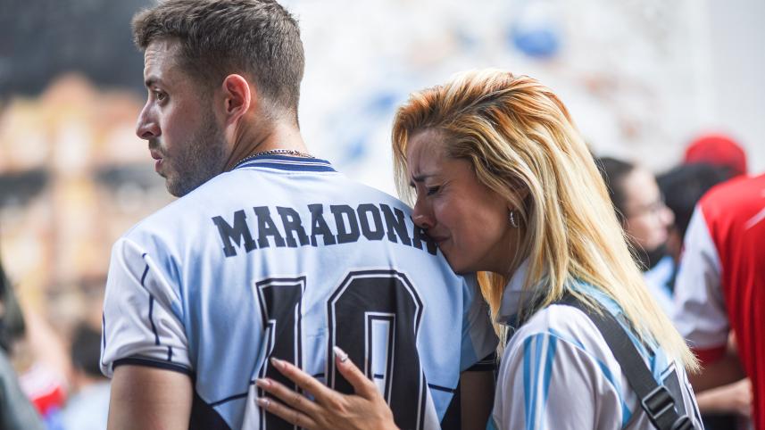 2020-11-25T234139Z_2063871051_RC2NAK95MXQQ_RTRMADP_3_SOCCER-ARGENTINA-MARADONA-DEATH.JPG