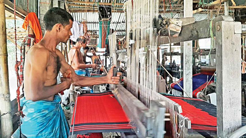 Weavers-operate.jpg