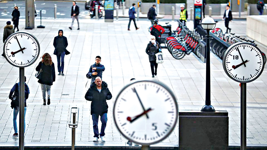 People-walk.jpg