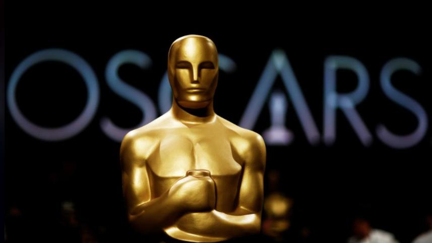 An Oscar statue.jpg