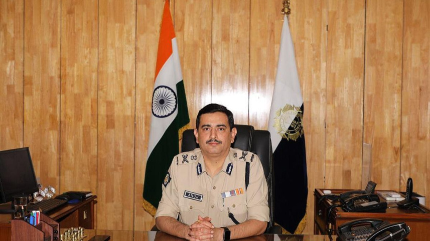 anuj-sharma-twt.jpg