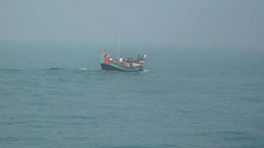 Rohingya refugees rescued