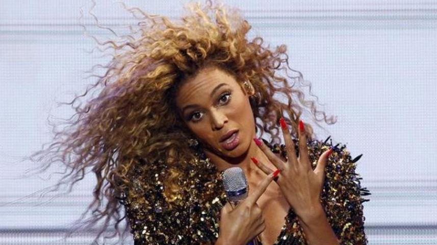 beyonceWB.jpg