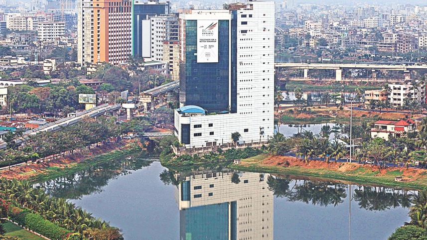 bgmea building demolition starts.jpg