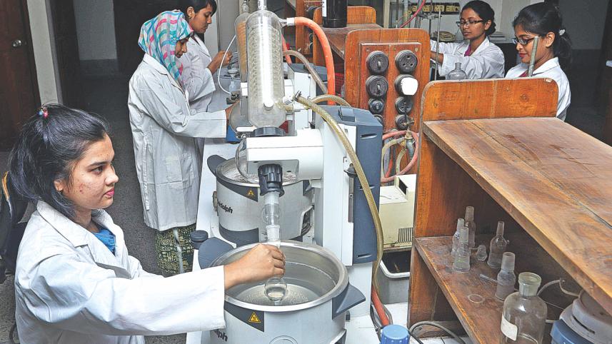 chemistry lab.jpg