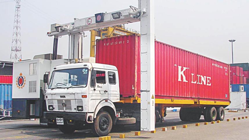 Chittagong port.jpg