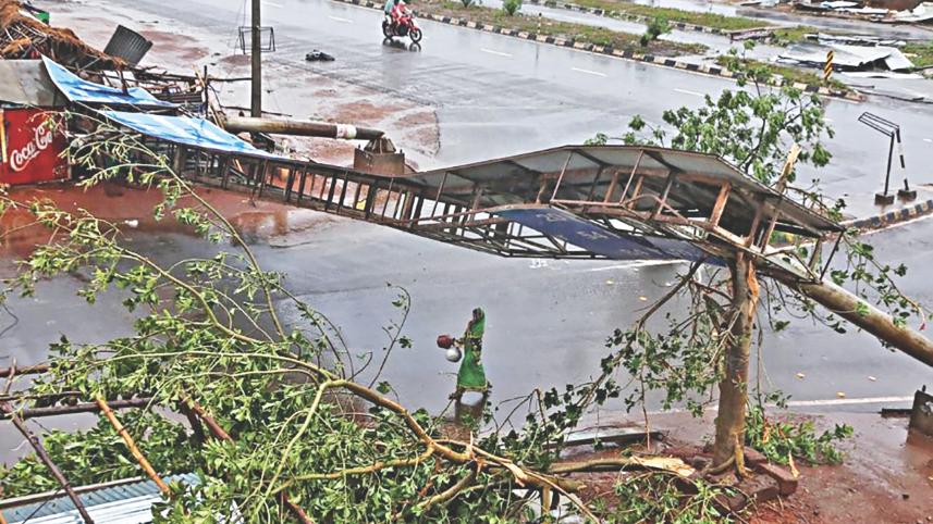 Cycle Fani in Odisha.jpg