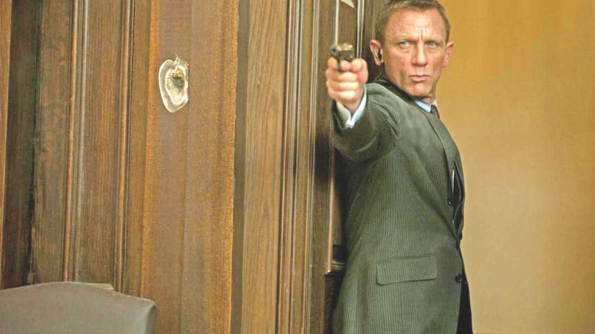 Daniel Craig