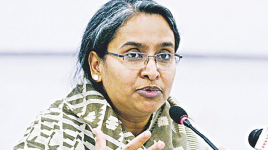 dipu_moni-1wb.jpg