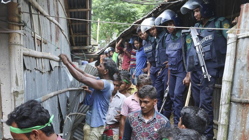 Illegal shanties on hill slopes