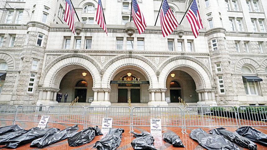 fake-body-bags-usa.jpg