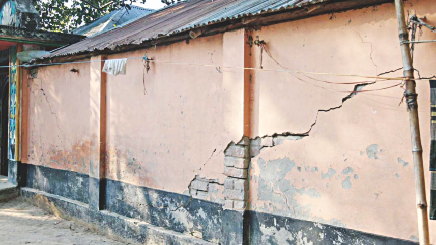 Fresh cracks.jpg