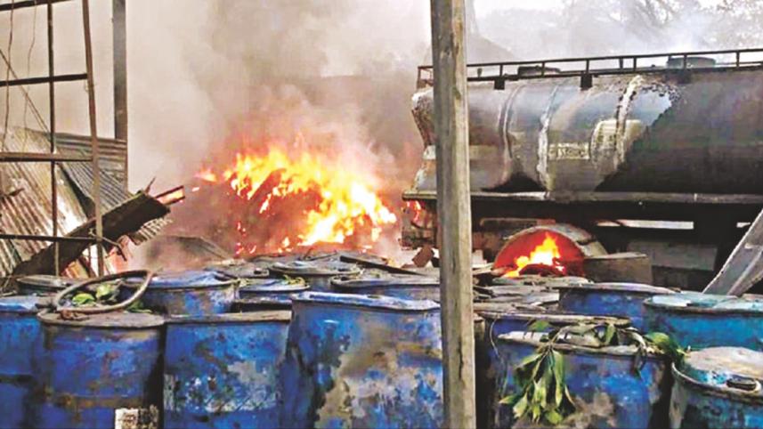 gazipur fire.jpg