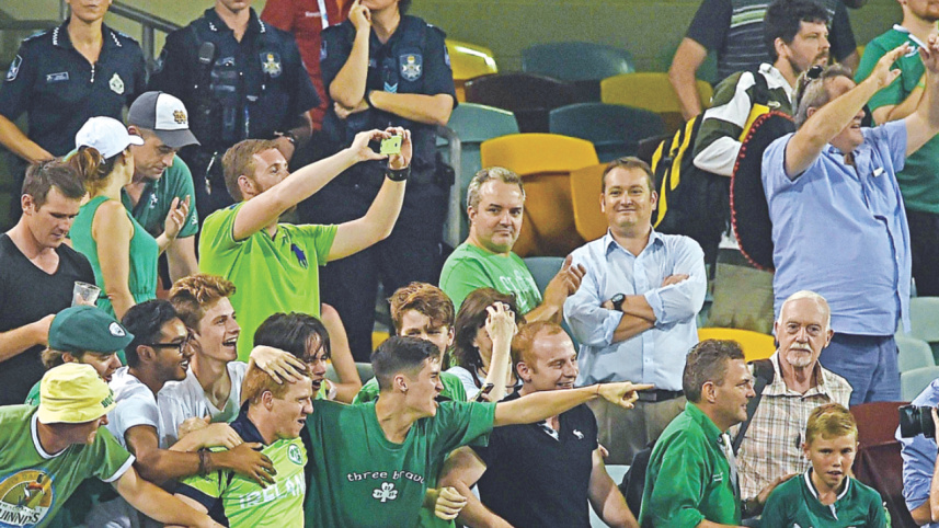 irsh fans 1.jpg