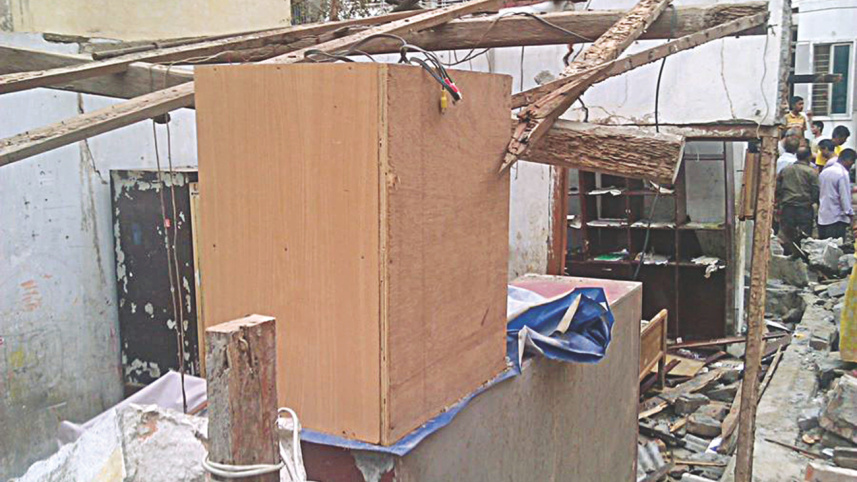 kolabagan gas explosion.jpg