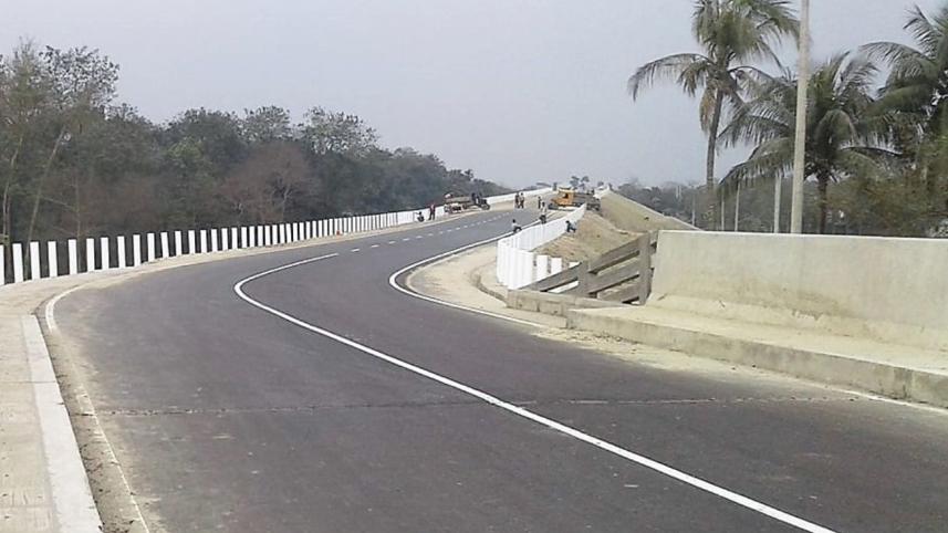 Kushtia--By road photo, Amanur Aman.jpg