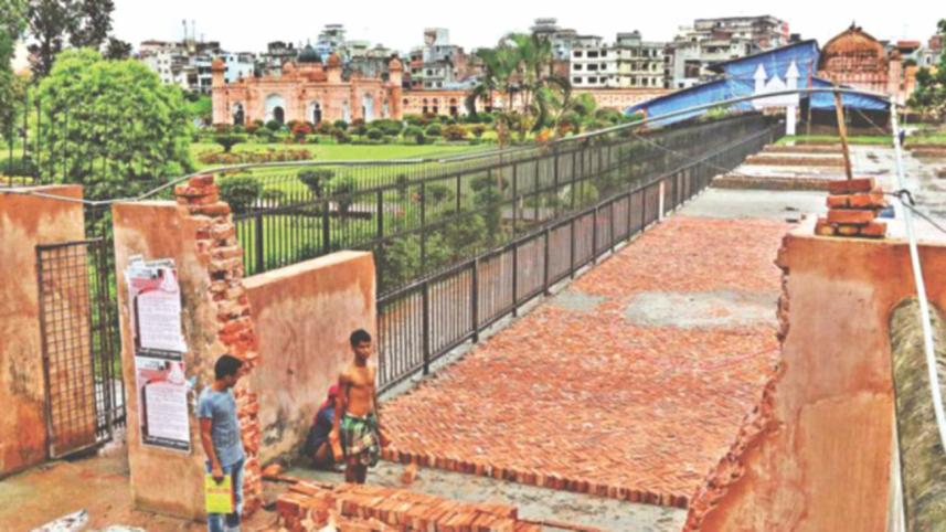 Lalbag fort