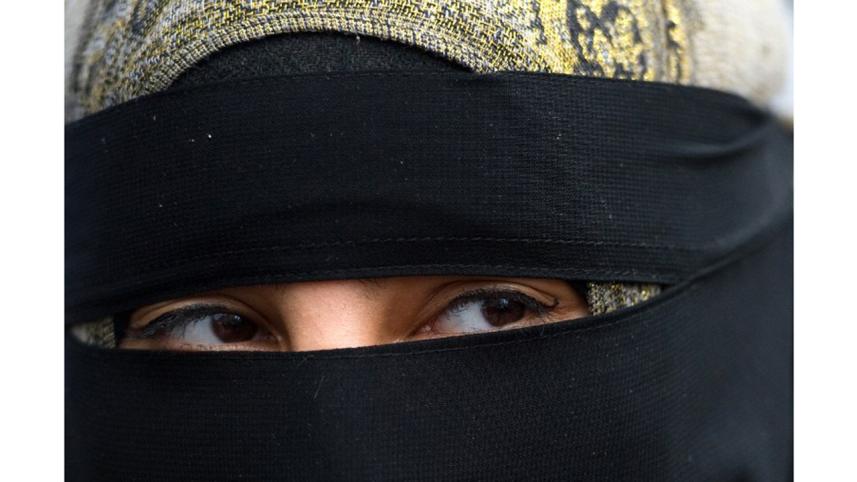 London-hijab-web.jpg