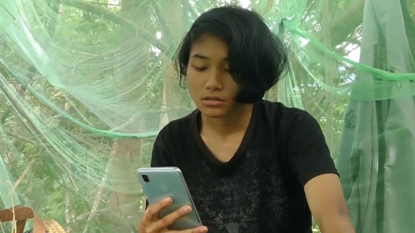 malaysian teen.jpg