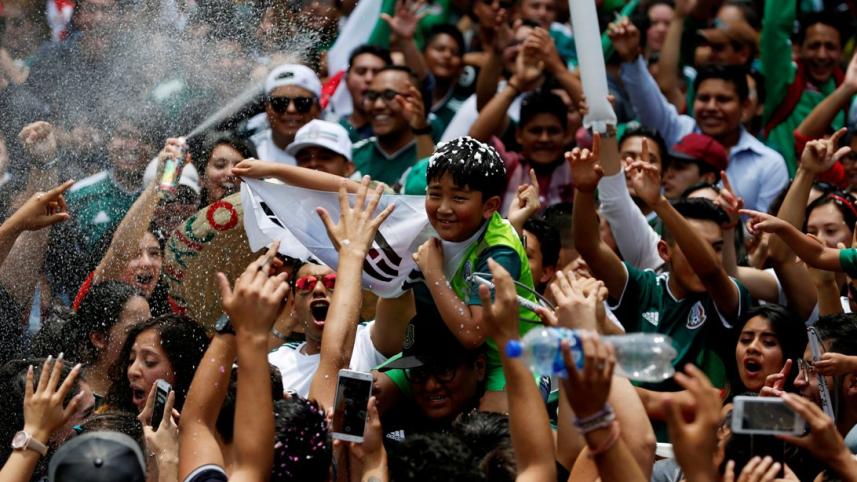 Mexico fans.JPG