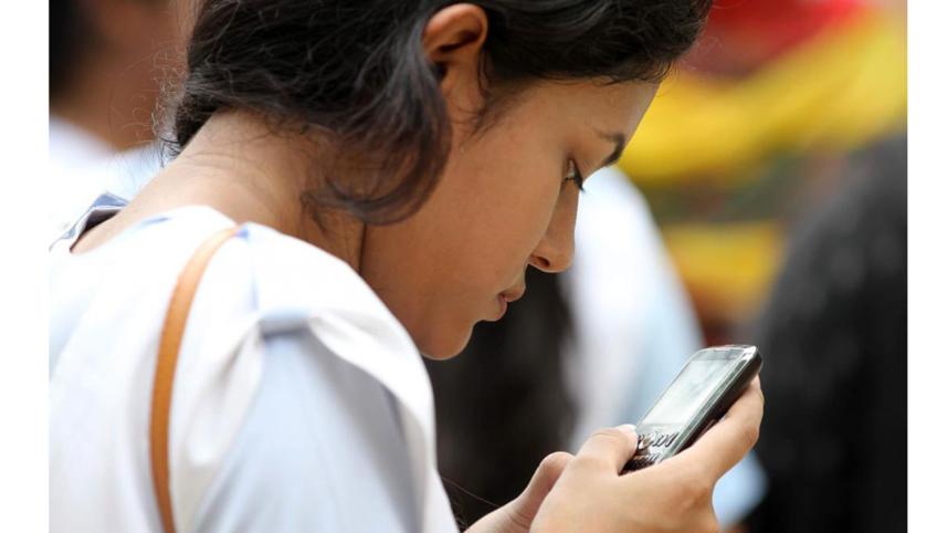mobile-phone-dsWB.jpg