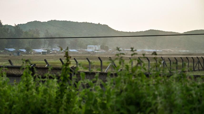 Myanmar border.jpg
