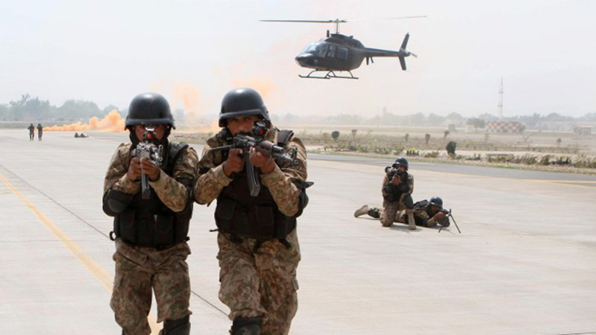 Pakistani soldiers