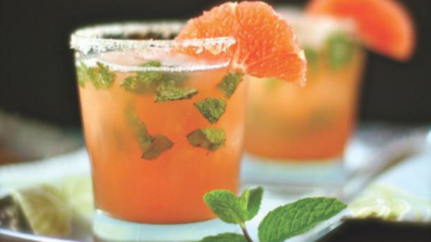 Pineapple-drink-1WB.jpg
