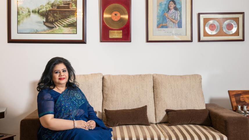 Runa laila.jpg