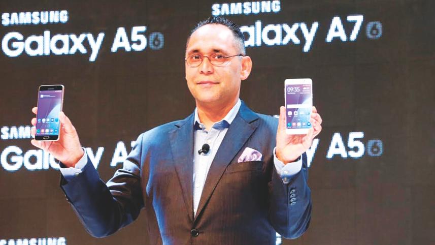samsung social.jpg