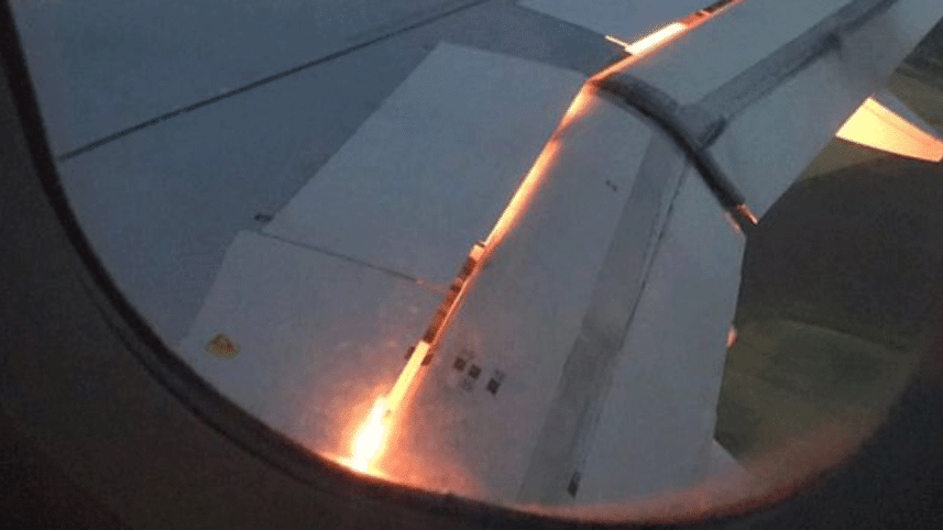 Saudi-Arabia-team-plane-on-.gif