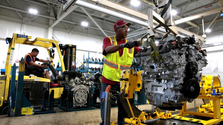 US economy growing.jpg