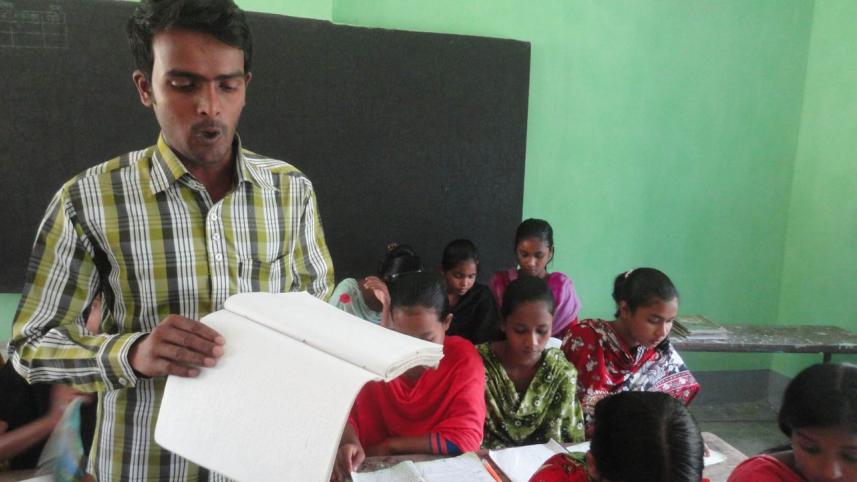 Visually impaired teacher.jpg