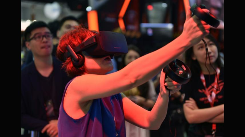 VR