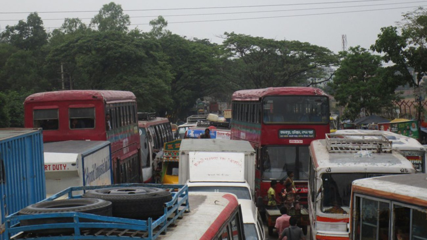 woes commuters.jpg