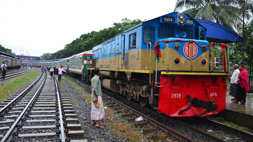 stones-at-moving-trains.jpg